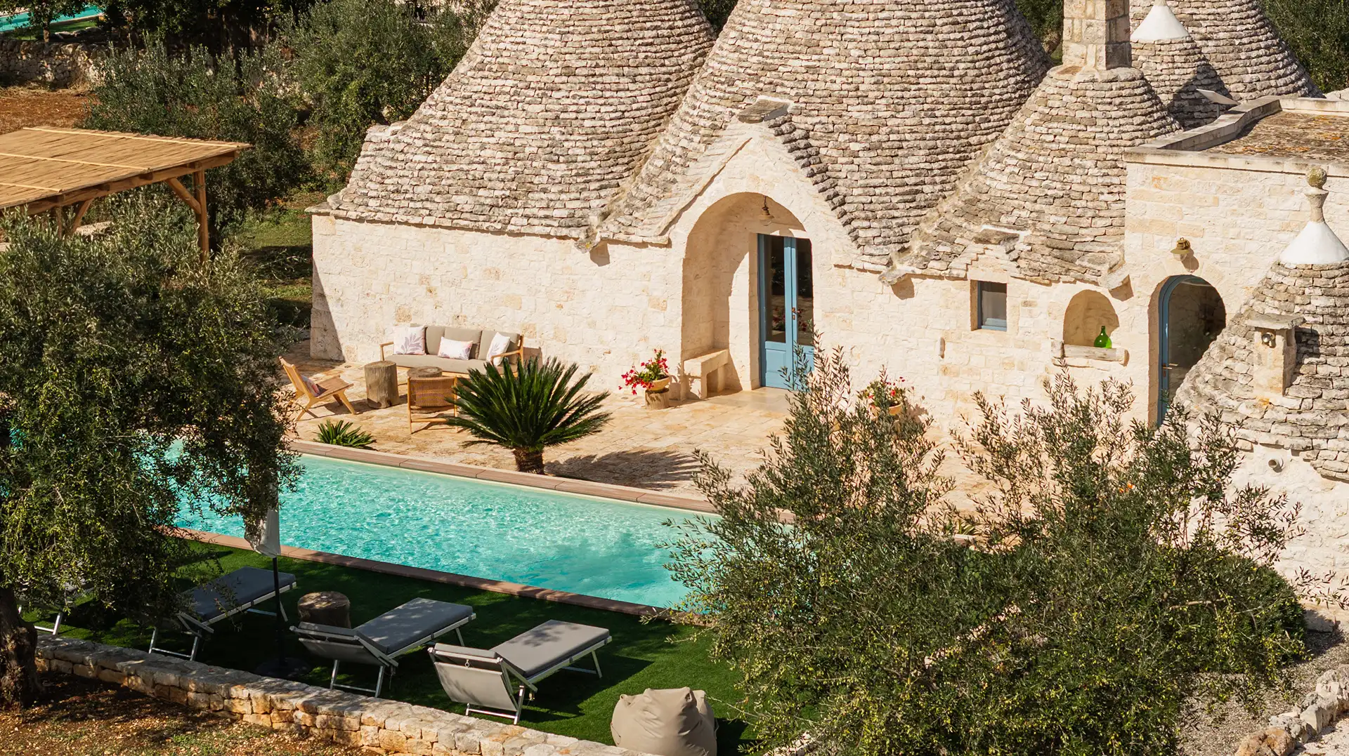 Trullo Pia - Pool View