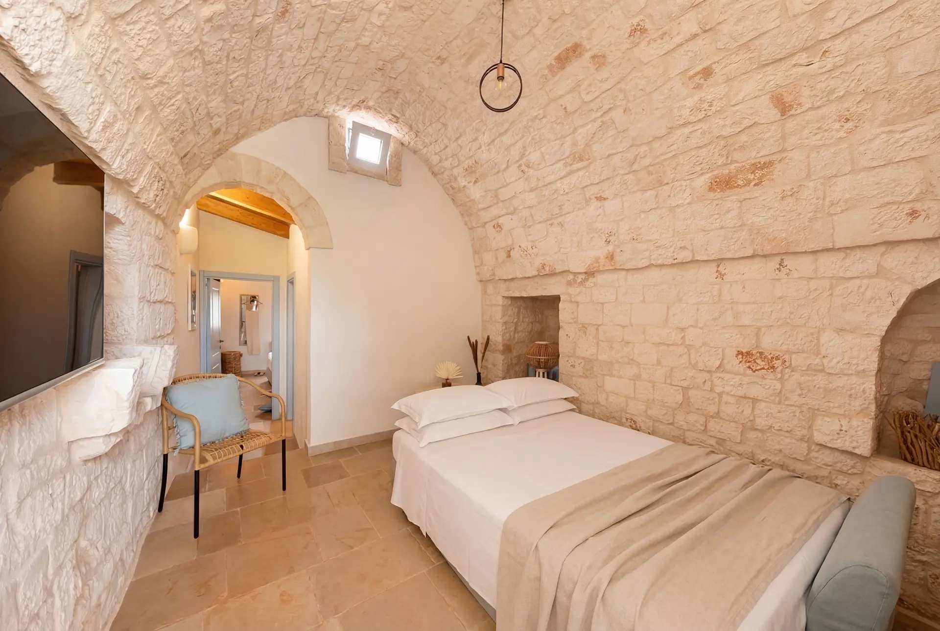 Trullo Pia - Trullo Living Area with Sofabed