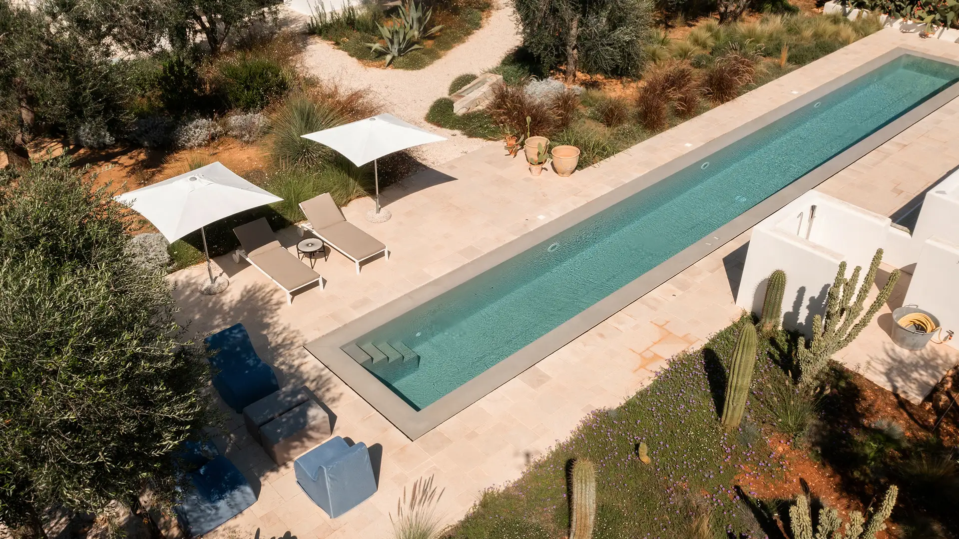 Villa Olivida - Pool View