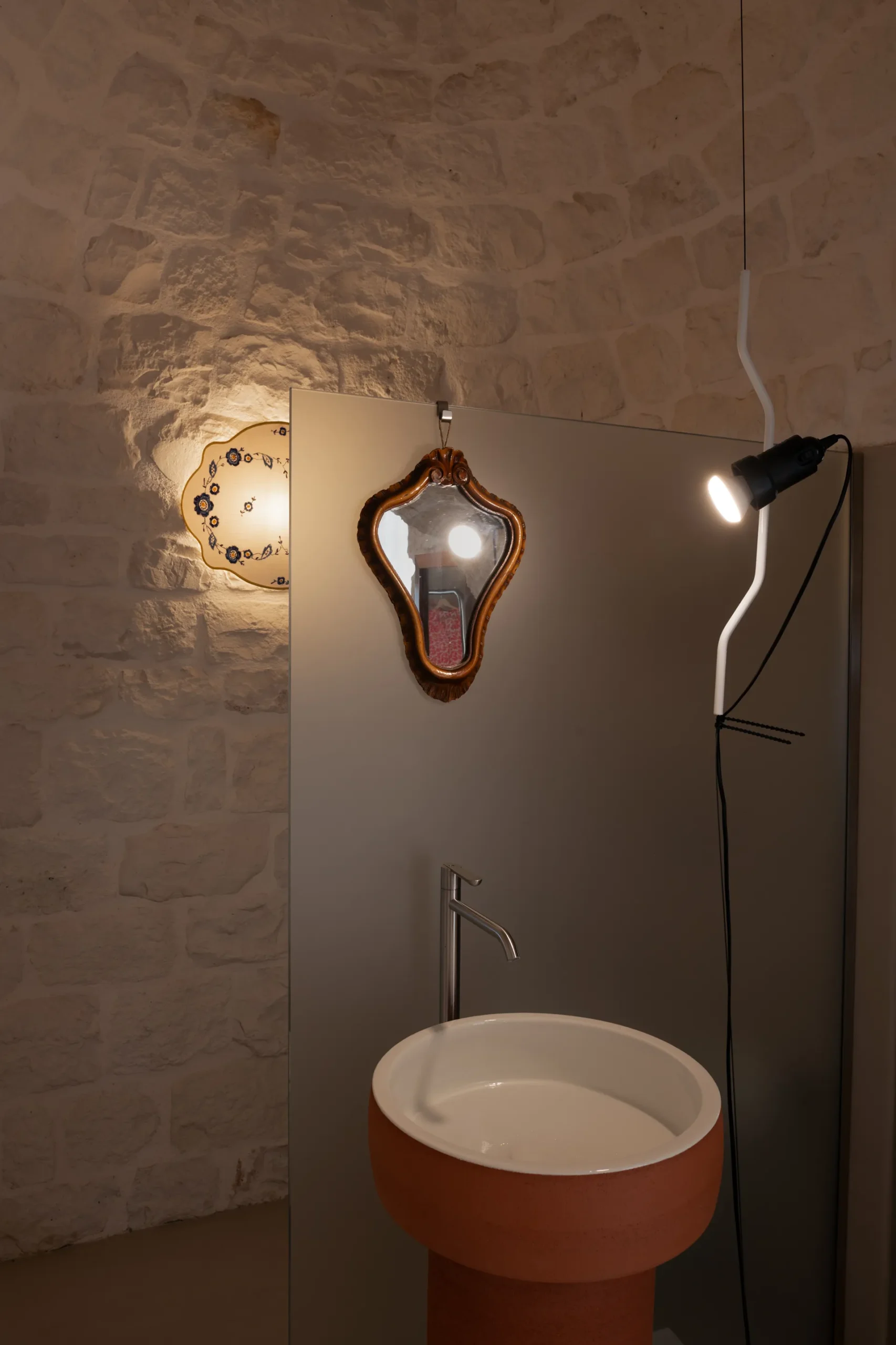 Trullo In Cima - Ensuite bathroom of Suite 4 in Trullo